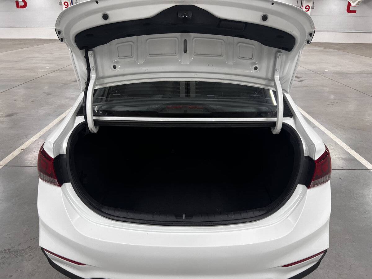 Hyundai Solaris с пробегом — 2019 год. Фото: #9