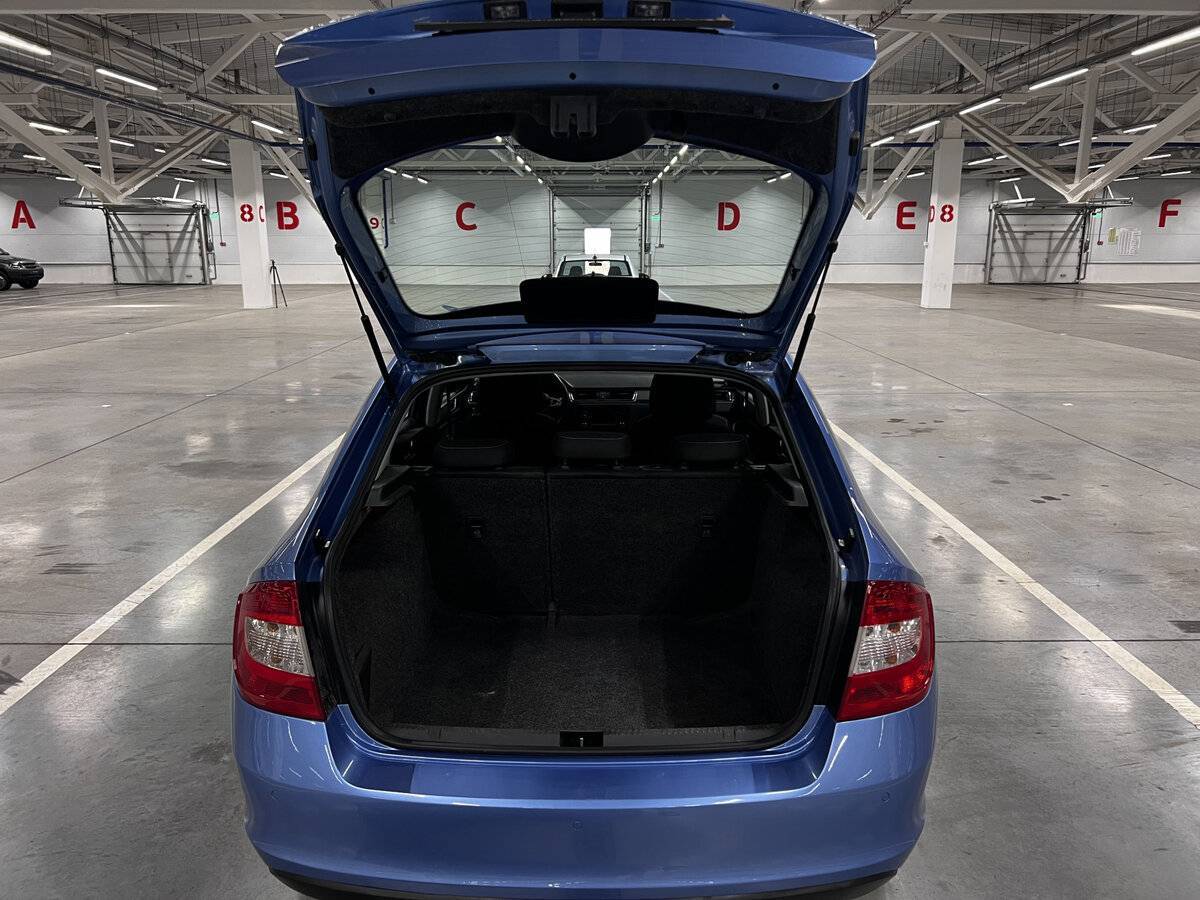 Skoda Rapid с пробегом — 2016 год. Фото: #9