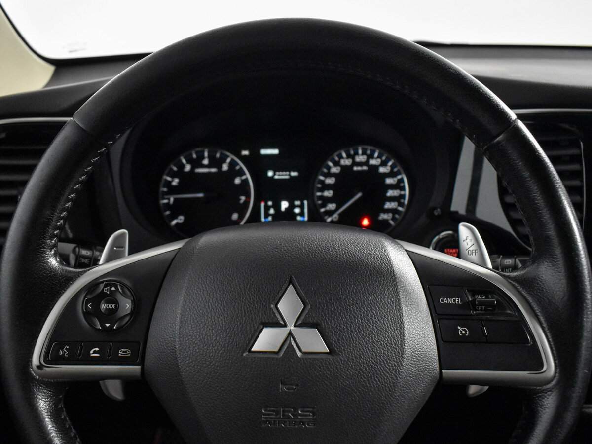 Mitsubishi Outlander с пробегом — 2012 год. Фото: #19