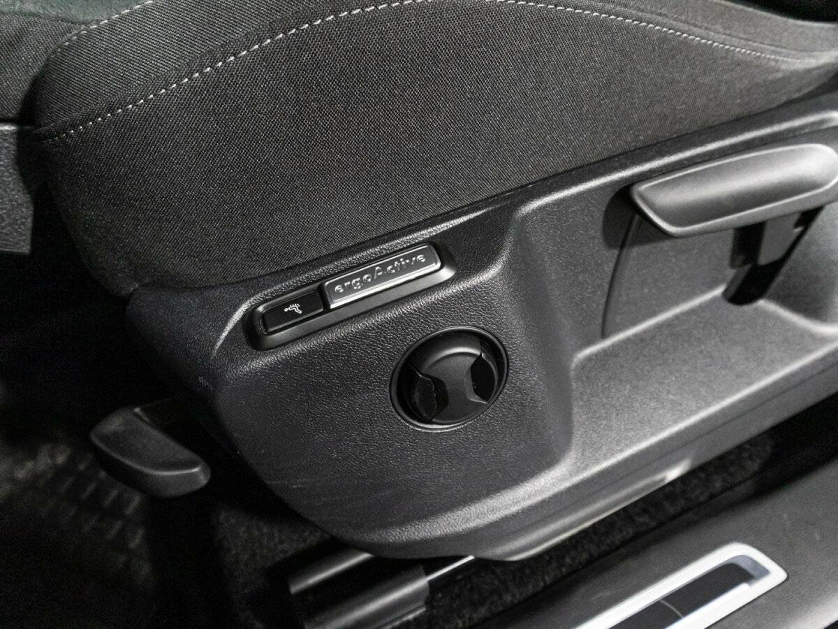 Volkswagen Tiguan с пробегом — 2018 год. Фото: #17