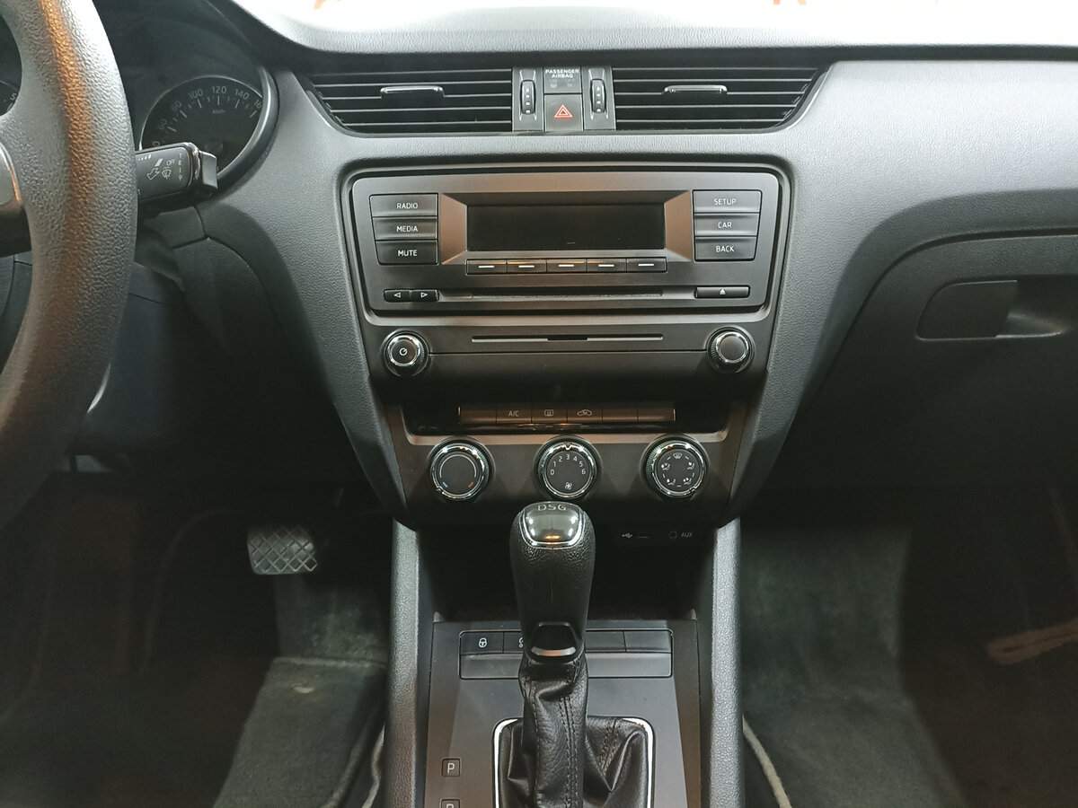 Skoda Octavia с пробегом — 2013 год. Фото: #14