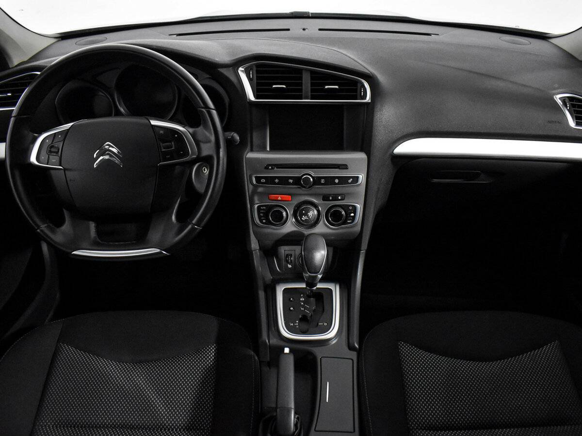 Citroen C4 с пробегом — 2016 год. Фото: #12