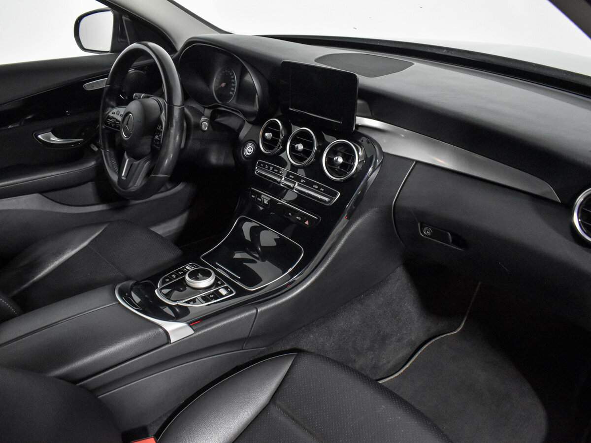 Mercedes-Benz C-Класс с пробегом — 2019 год. Фото: #9