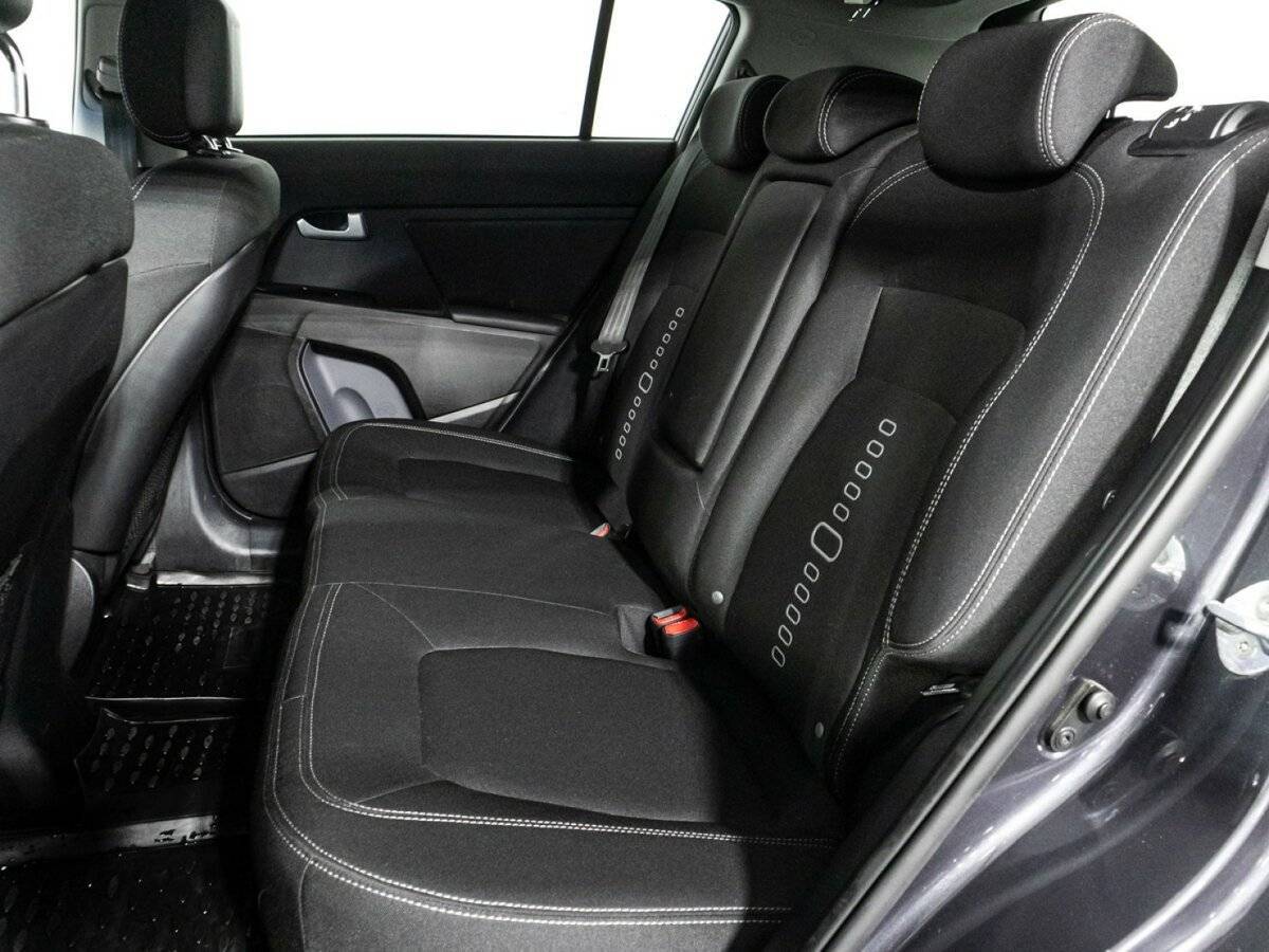 Kia Sportage с пробегом — 2015 год. Фото: #9