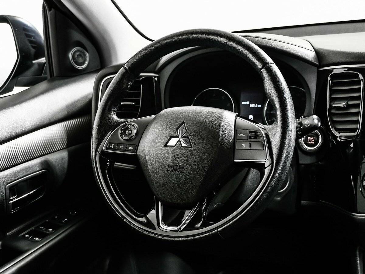 Mitsubishi Outlander с пробегом — 2018 год. Фото: #14