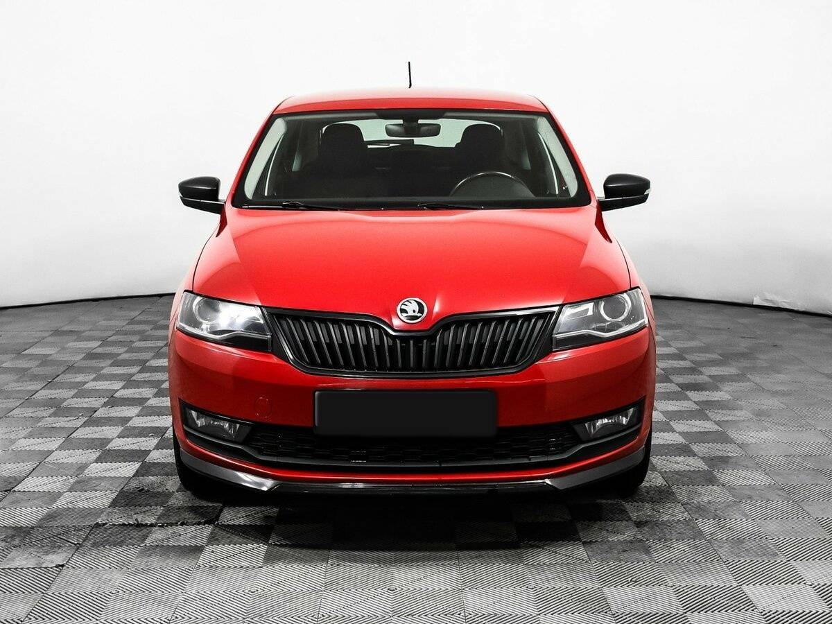 Skoda Rapid с пробегом — 2018 год. Фото: #1