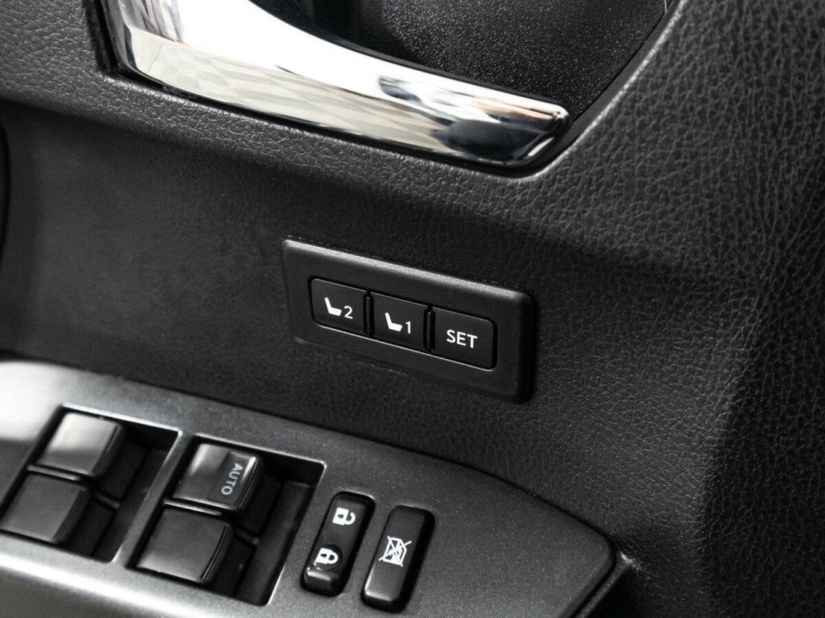 Toyota RAV4 с пробегом — 2018 год. Фото: #17