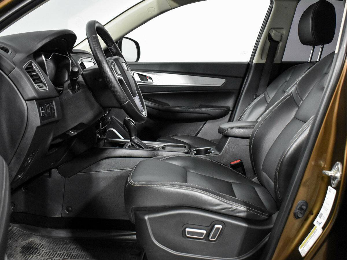 Geely Emgrand X7 с пробегом — 2021 год. Фото: #10