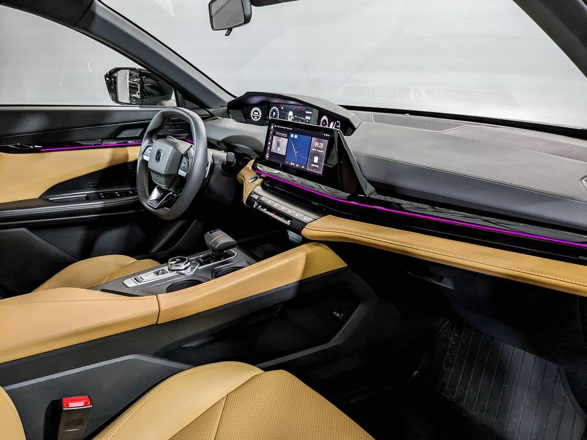 Changan UNI-V с пробегом — 2023 год. Фото: #10