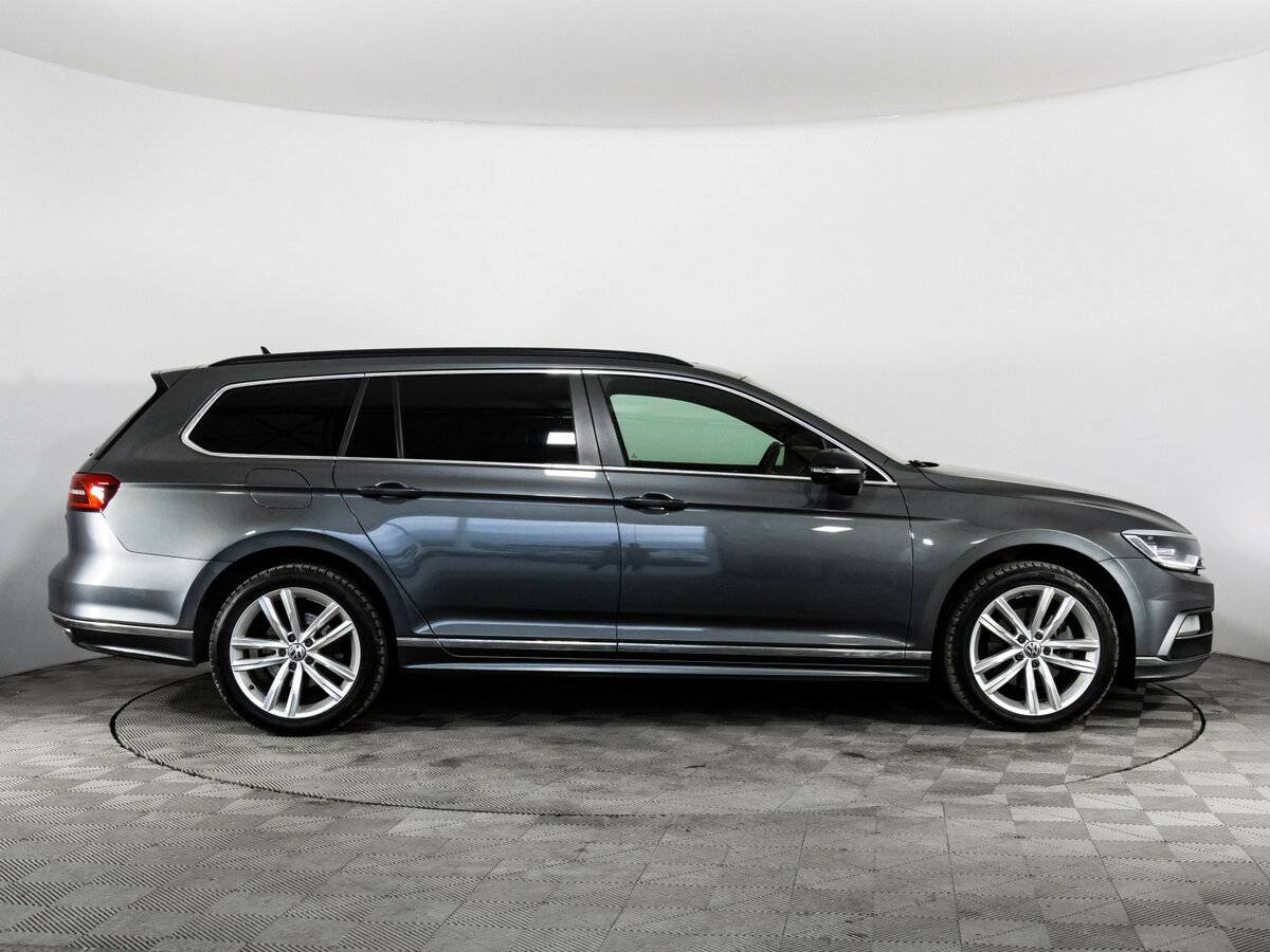 Volkswagen Passat с пробегом — 2016 год. Фото: #3