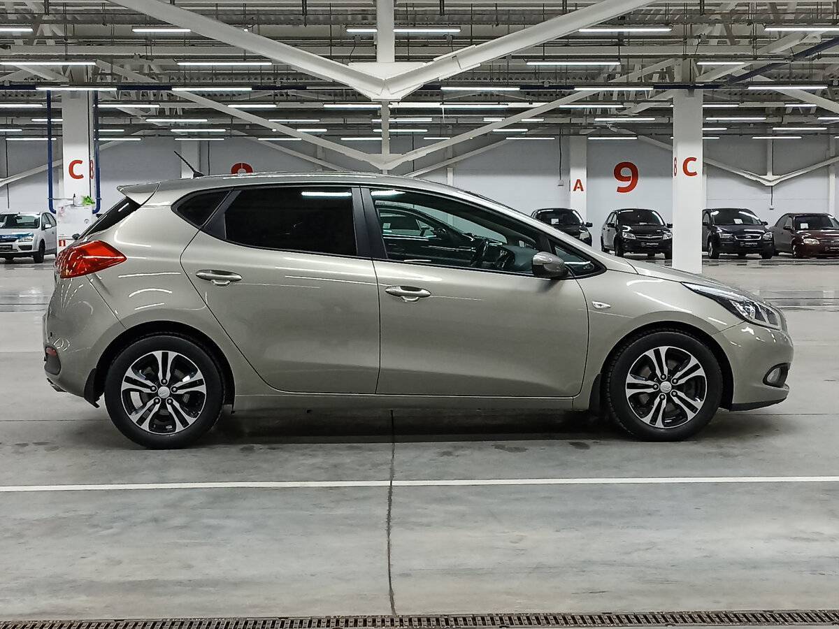 Kia Ceed с пробегом — 2015 год. Фото: #3
