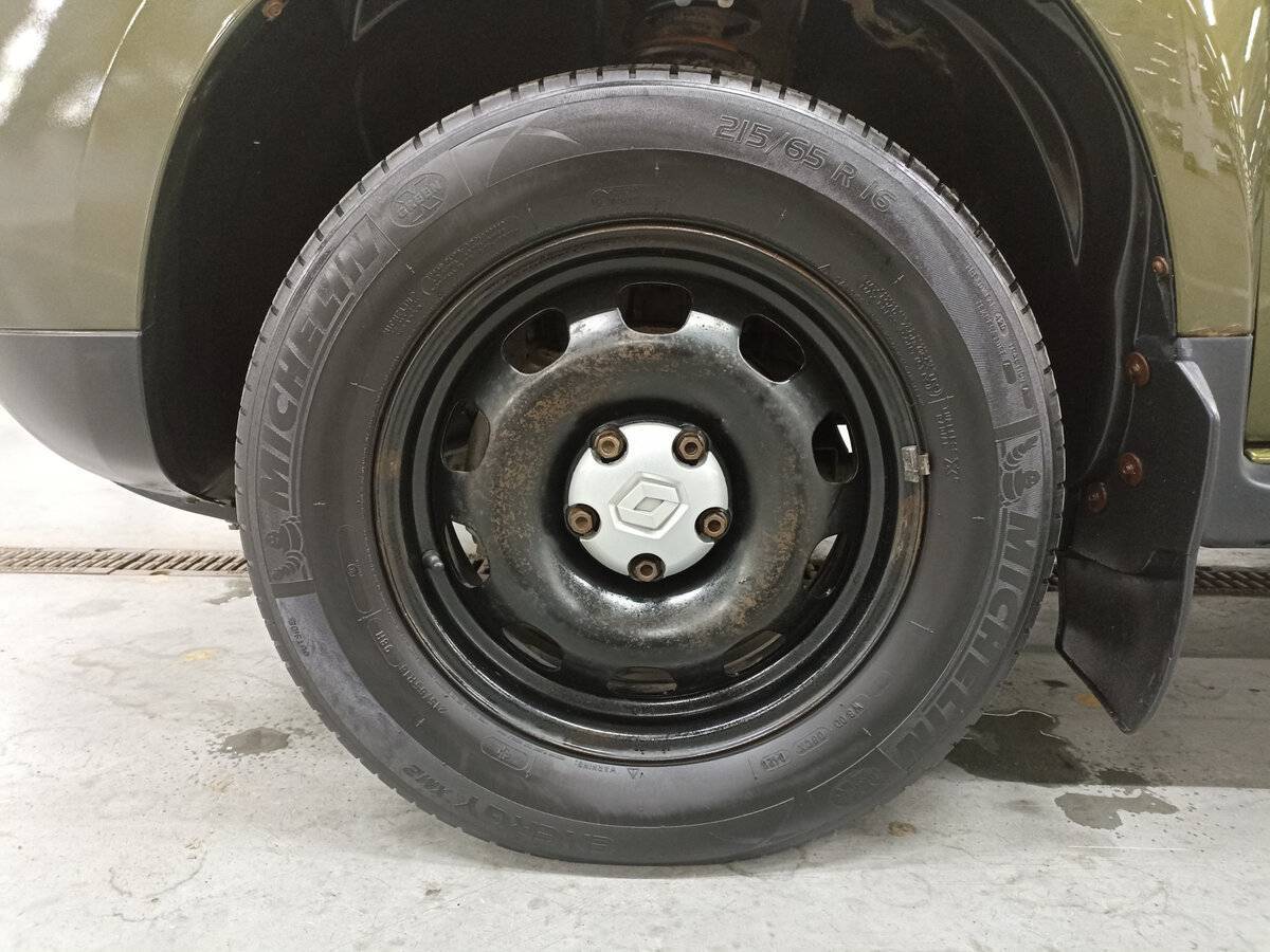 Renault Duster с пробегом — 2015 год. Фото: #17