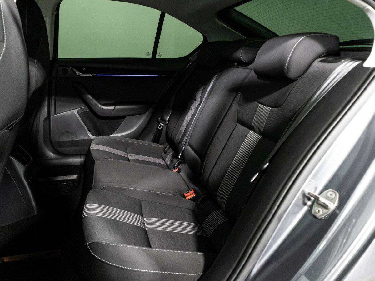 Skoda Octavia с пробегом — 2020 год. Фото: #9