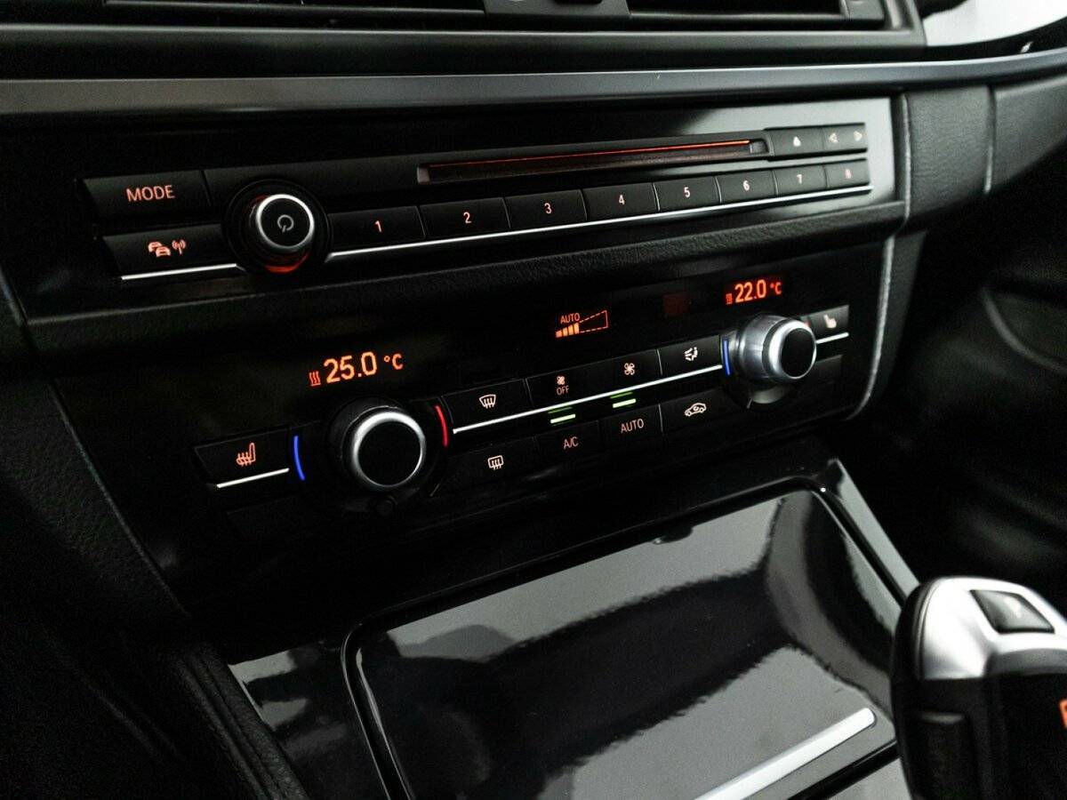 BMW 5 серии с пробегом — 2014 год. Фото: #18