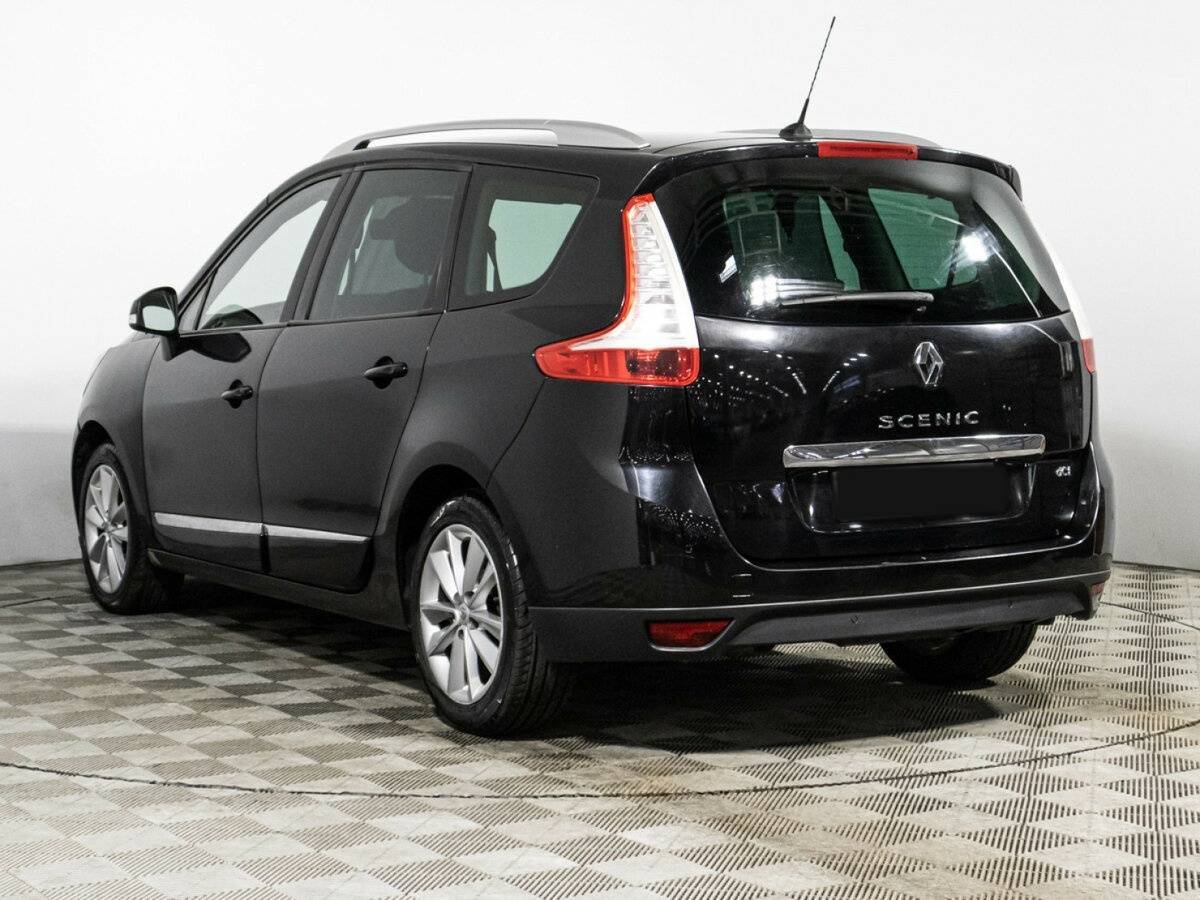 Renault Scenic с пробегом — 2012 год. Фото: #6
