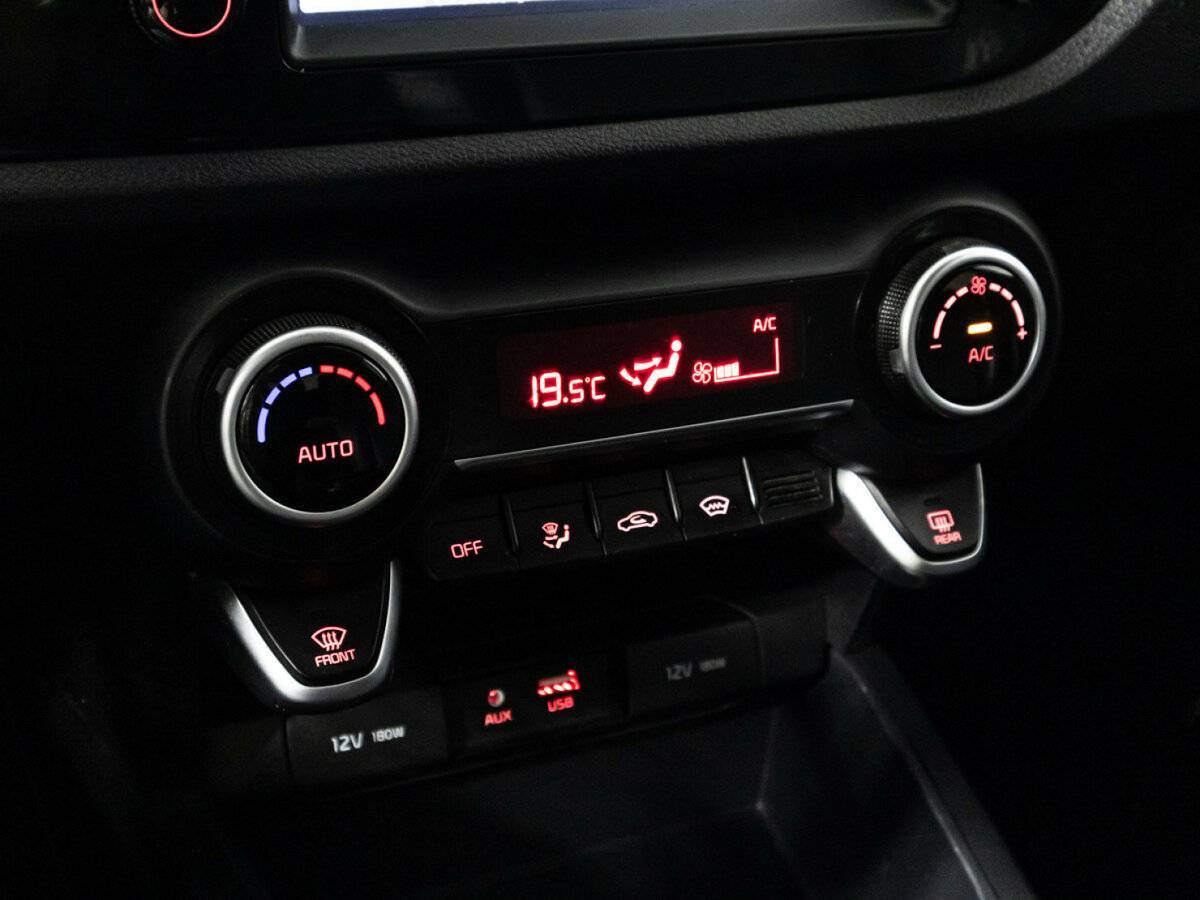 Kia Rio с пробегом — 2018 год. Фото: #16