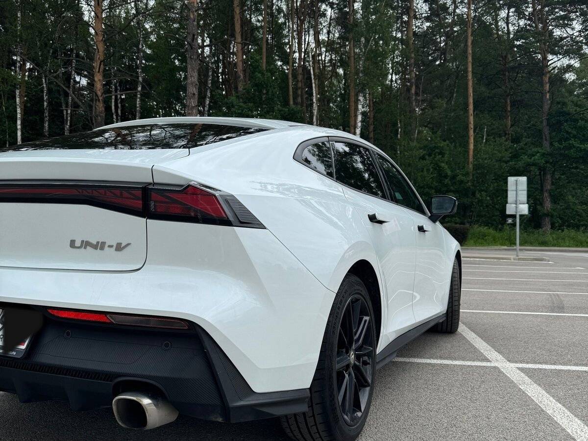 Changan UNI-V с пробегом — 2023 год. Фото: #2