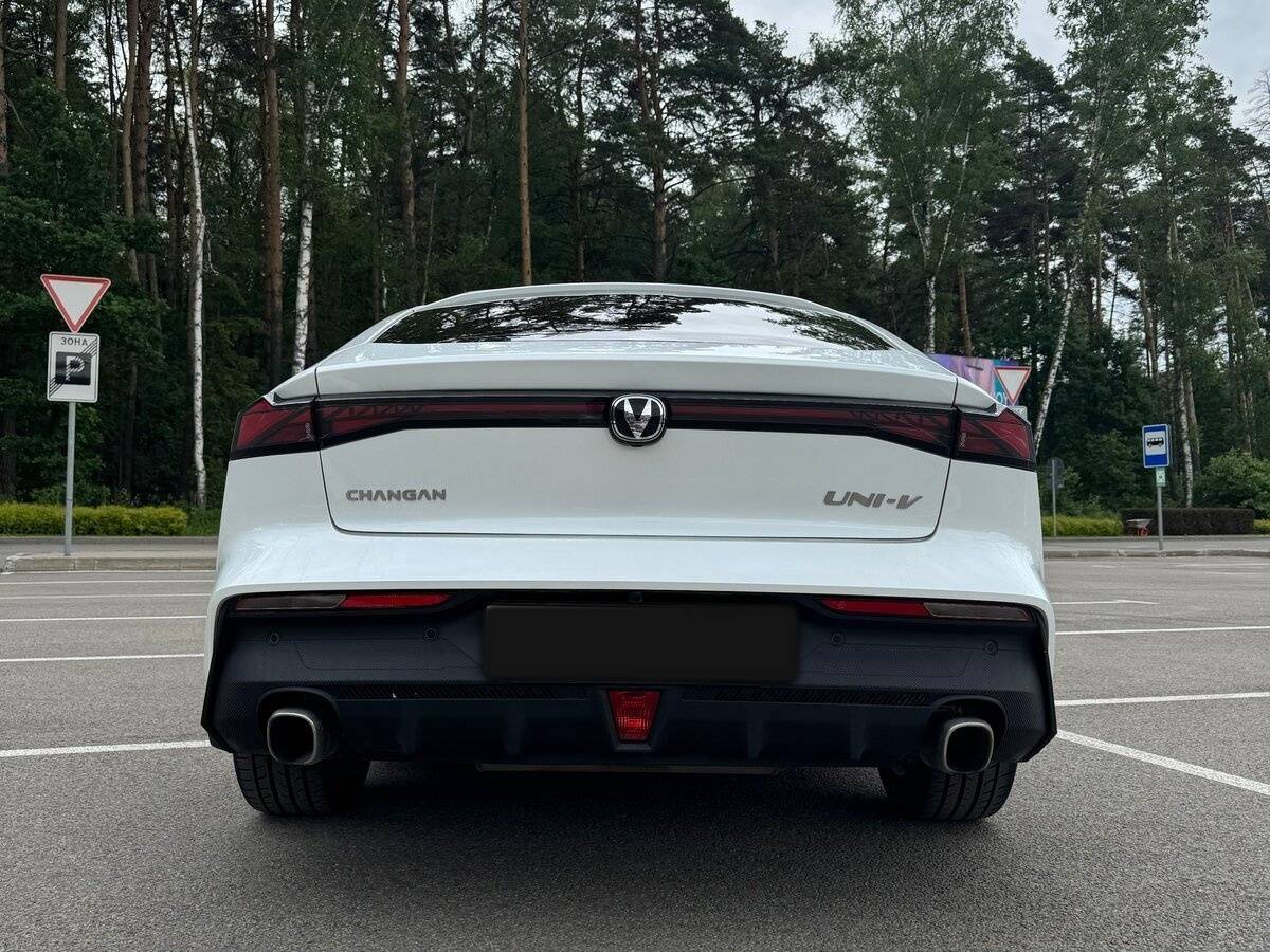 Changan UNI-V с пробегом — 2023 год. Фото: #7