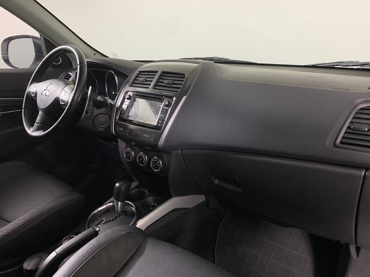 Mitsubishi ASX с пробегом — 2012 год. Фото: #12