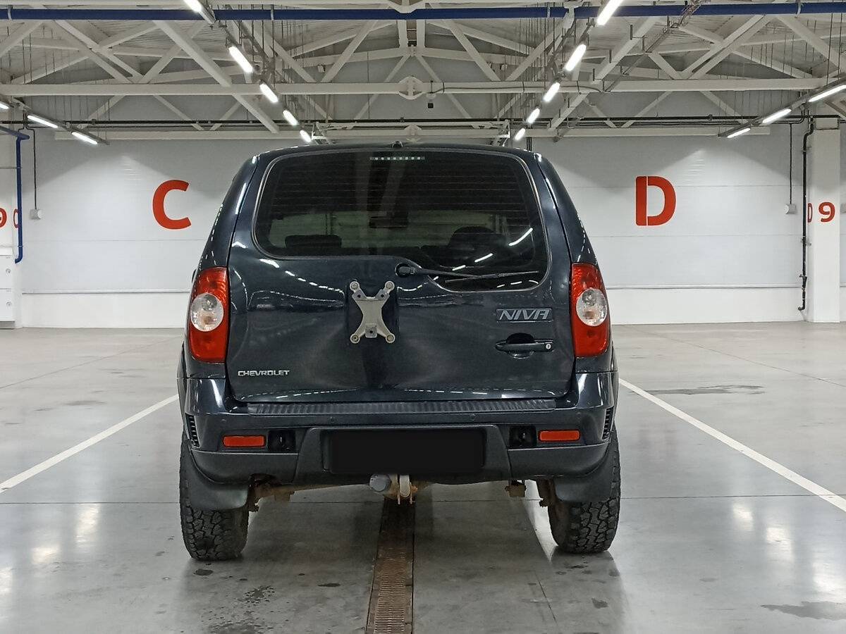 Chevrolet Niva с пробегом — 2018 год. Фото: #5