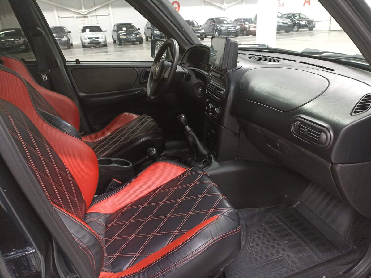 Chevrolet Niva с пробегом — 2018 год. Фото: #10