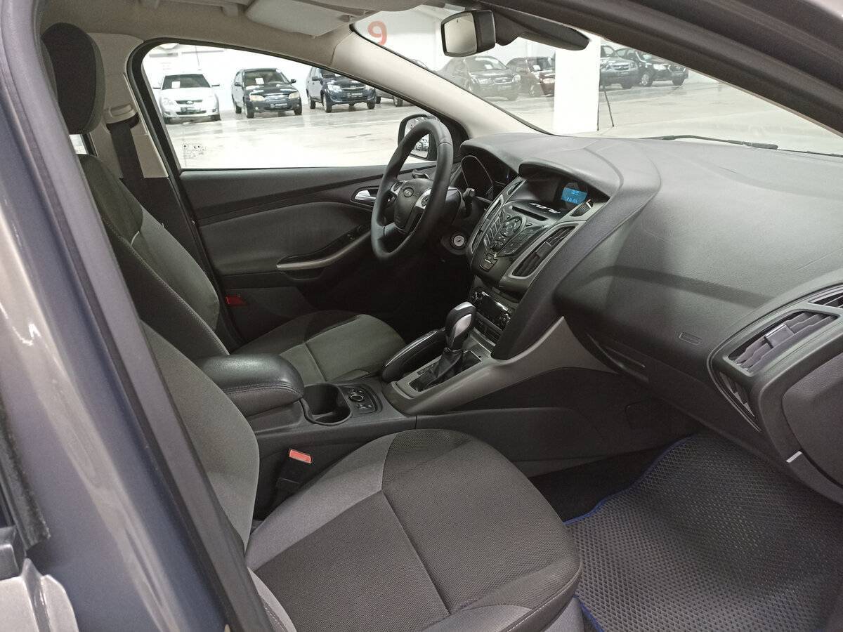 Ford Focus с пробегом — 2012 год. Фото: #10