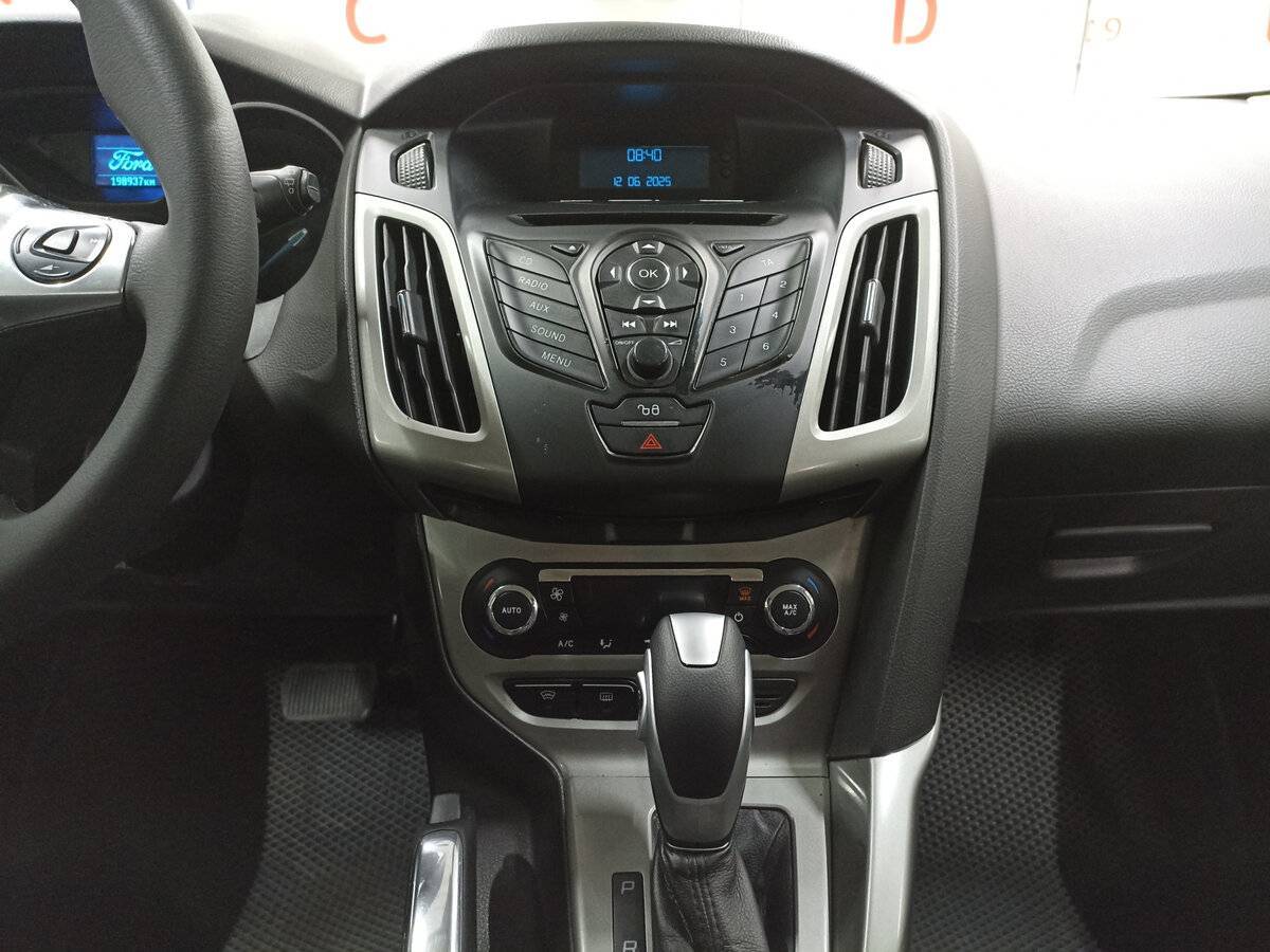 Ford Focus с пробегом — 2012 год. Фото: #14