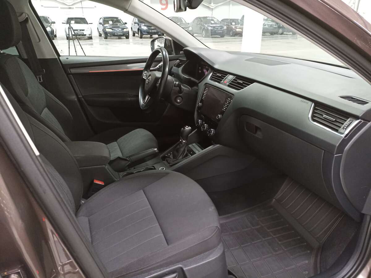 Skoda Octavia с пробегом — 2018 год. Фото: #10