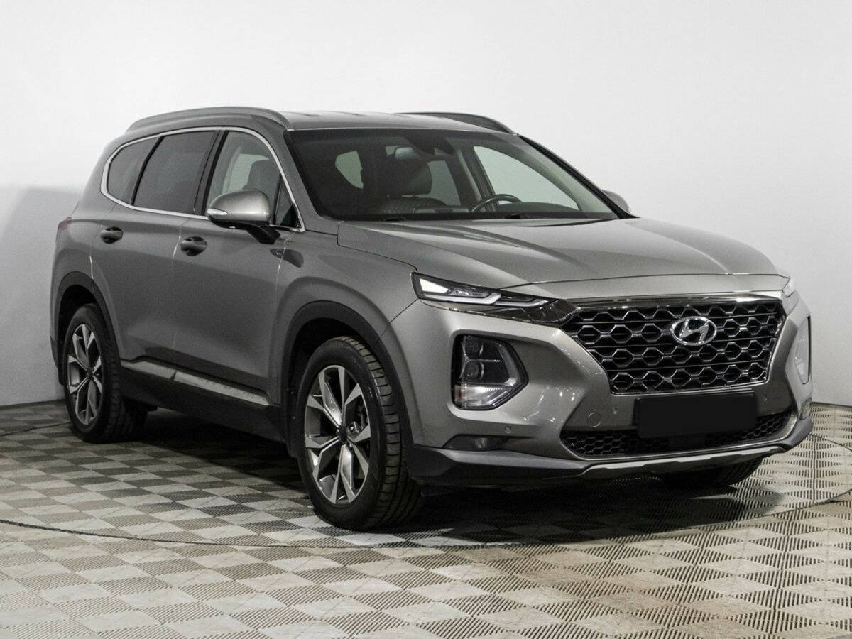 Hyundai Santa Fe с пробегом — 2019 год. Фото: #2