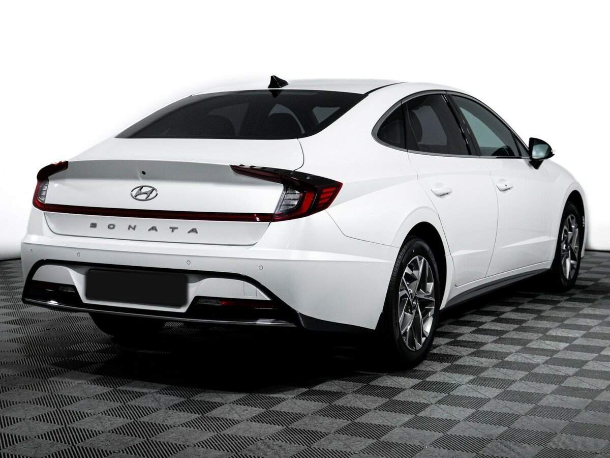 Hyundai Sonata с пробегом — 2021 год. Фото: #4