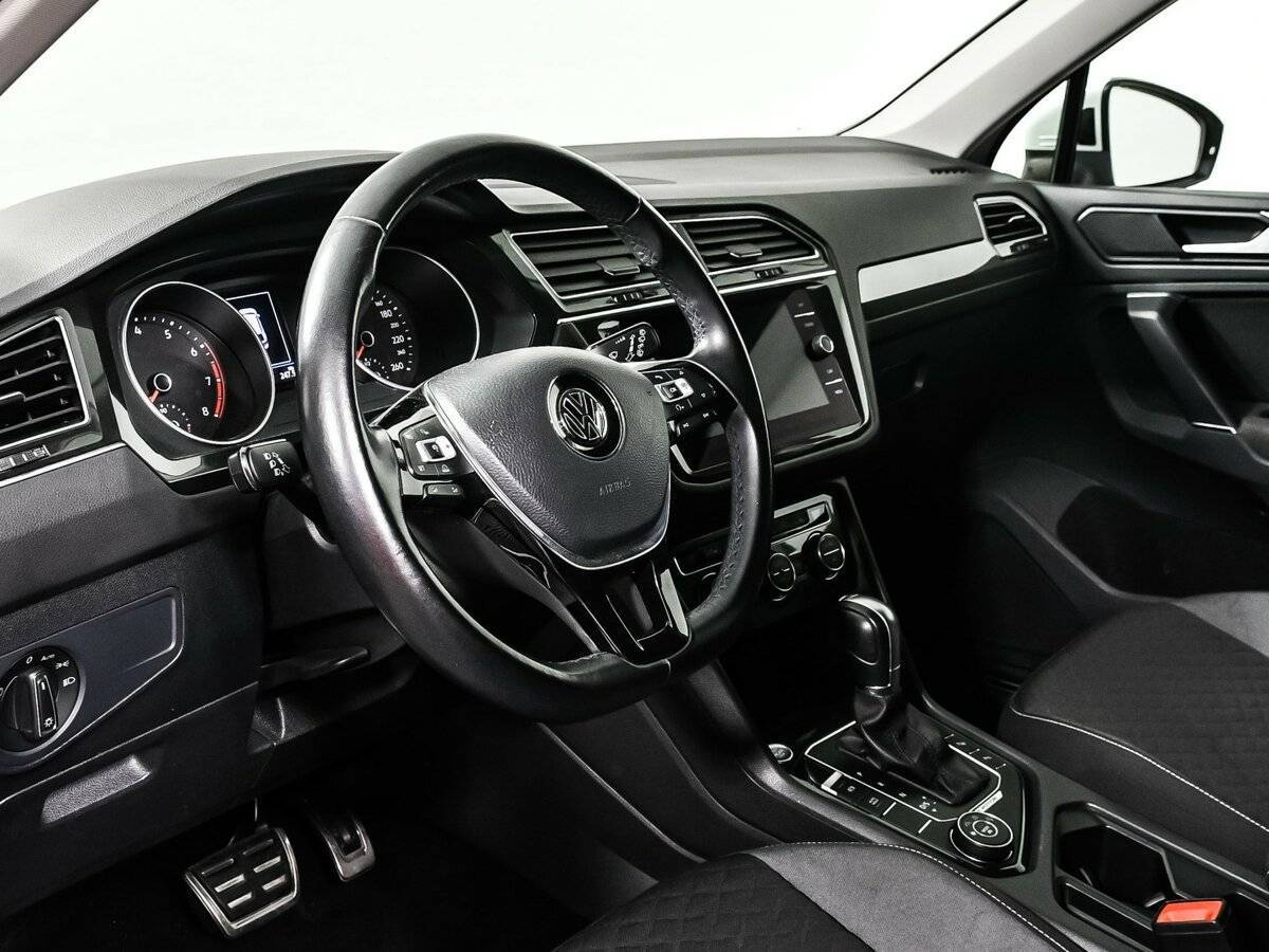Volkswagen Tiguan с пробегом — 2018 год. Фото: #10