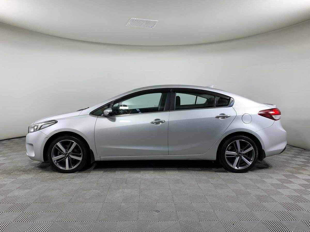 Kia Cerato с пробегом — 2017 год. Фото: #7