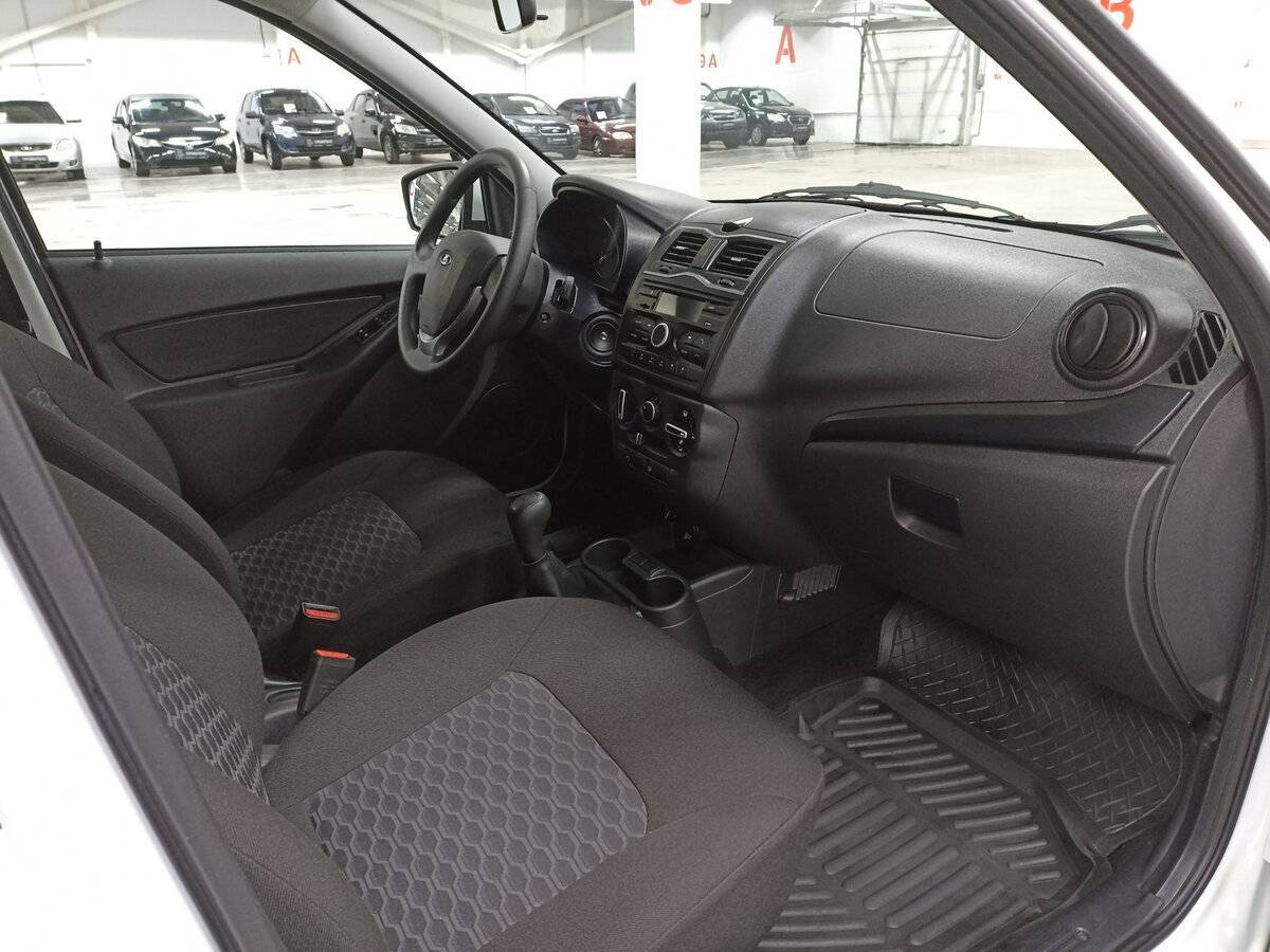 Lada (ВАЗ) Granta с пробегом — 2024 год. Фото: #10