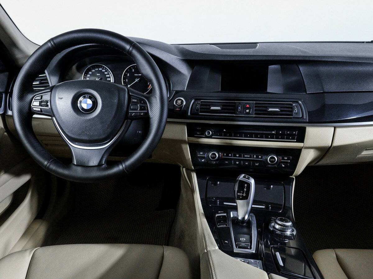 BMW 5 серии с пробегом — 2012 год. Фото: #11