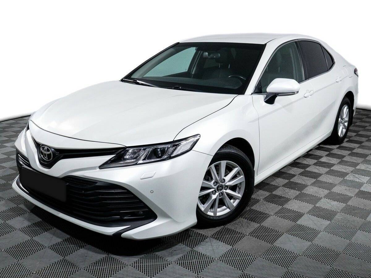 Toyota Camry с пробегом — 2019 год. Фото: #16