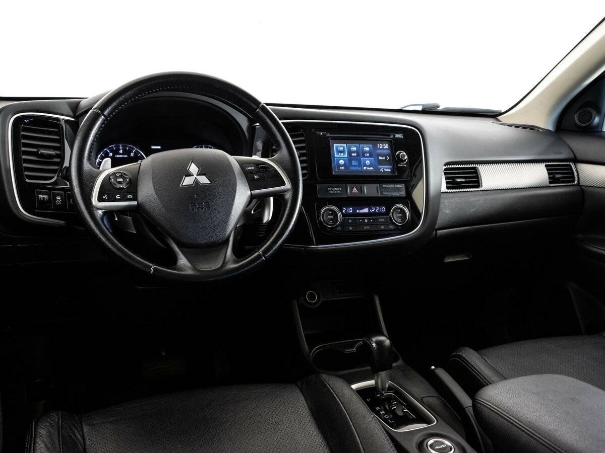 Mitsubishi Outlander с пробегом — 2014 год. Фото: #8
