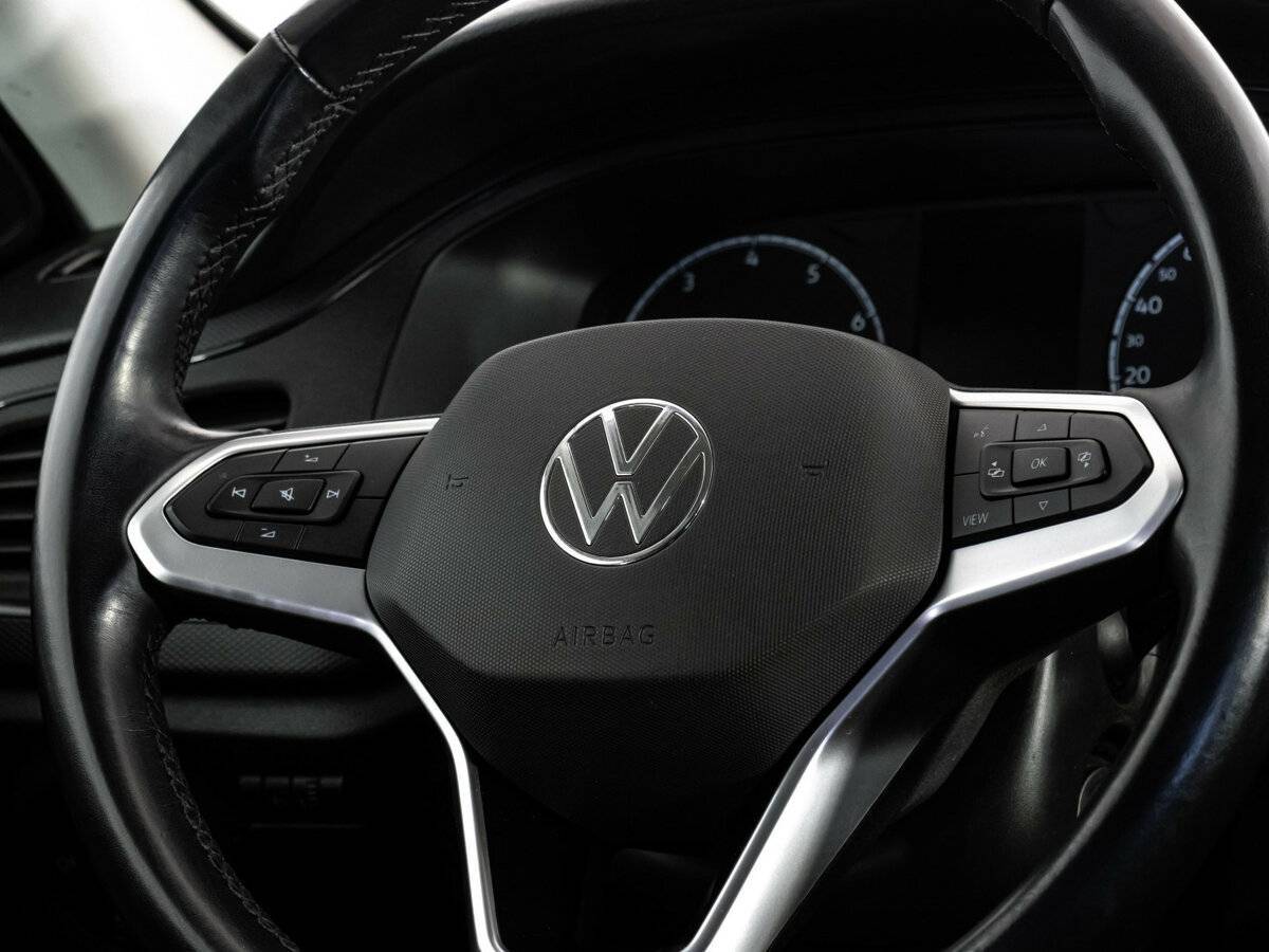 Volkswagen Polo с пробегом — 2020 год. Фото: #12