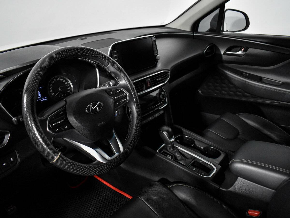 Hyundai Santa Fe с пробегом — 2018 год. Фото: #8