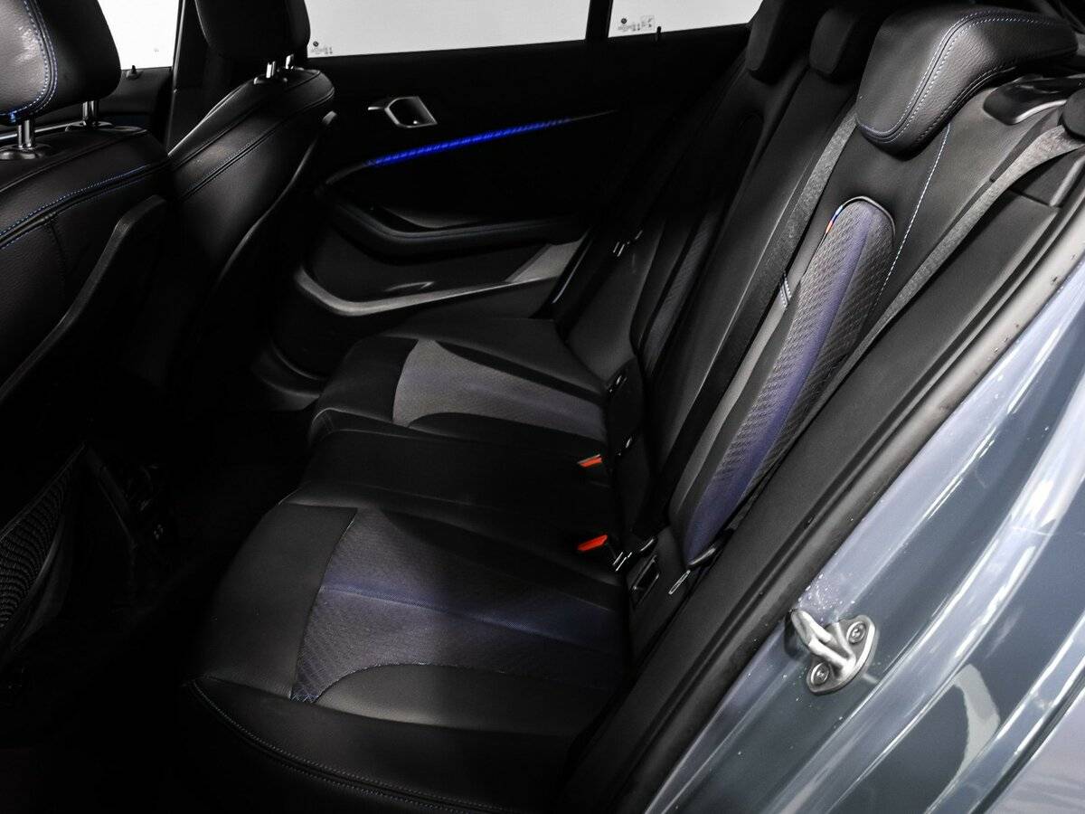 BMW 1 серии с пробегом — 2020 год. Фото: #12