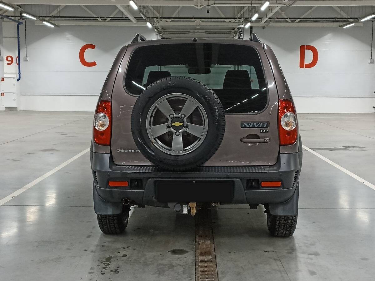 Chevrolet Niva с пробегом — 2018 год. Фото: #5