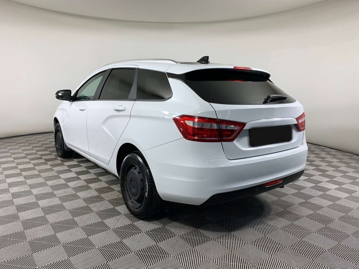 Lada (ВАЗ) Vesta с пробегом — 2021 год. Фото: #6