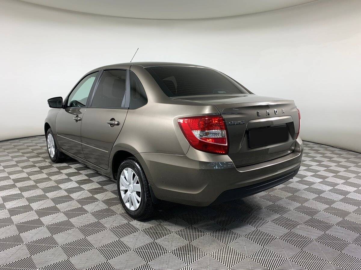 Lada (ВАЗ) Granta с пробегом — 2024 год. Фото: #6