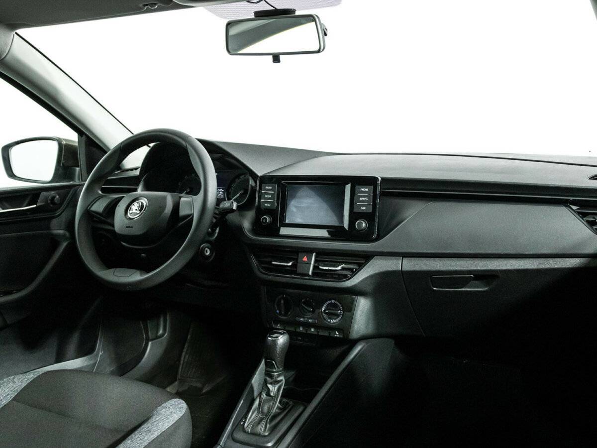 Skoda Rapid с пробегом — 2020 год. Фото: #8