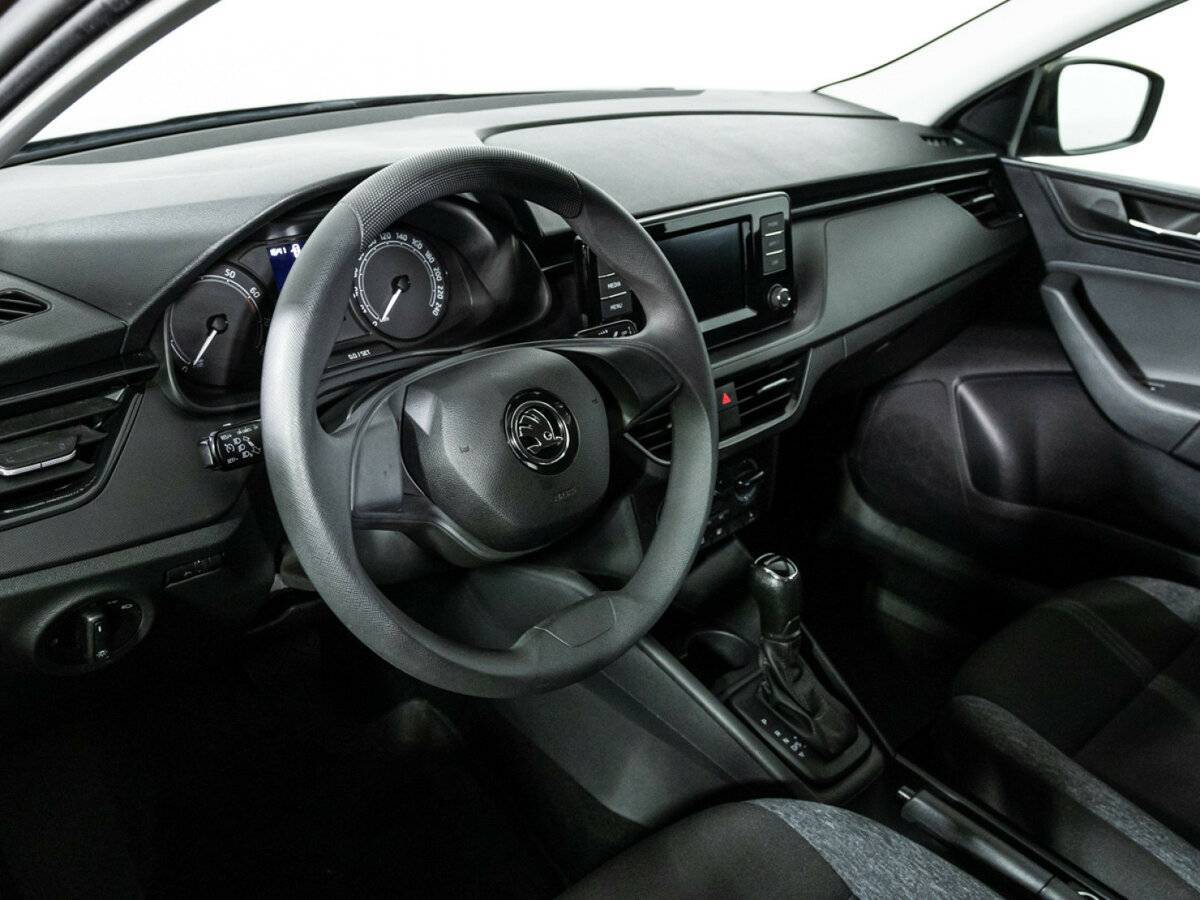 Skoda Rapid с пробегом — 2020 год. Фото: #10