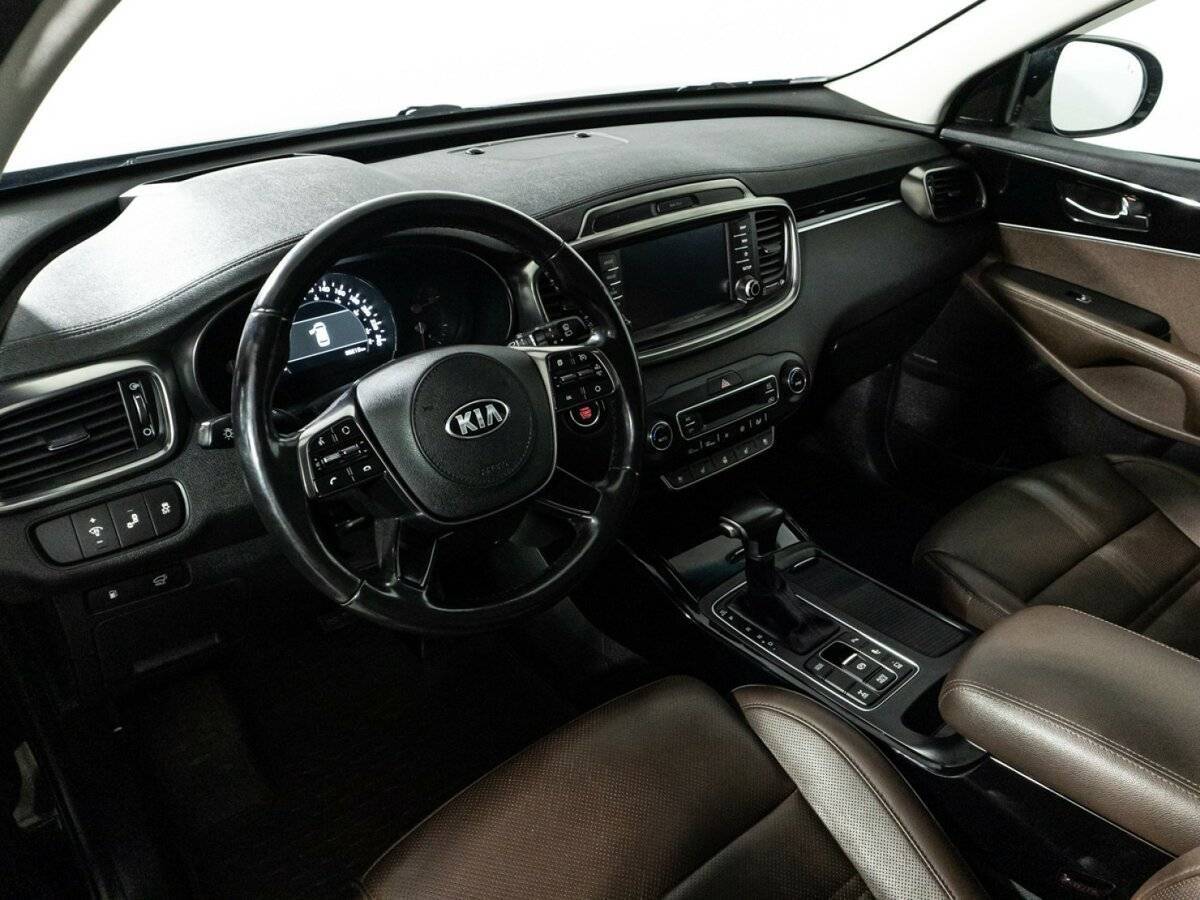 Kia Sorento с пробегом — 2019 год. Фото: #10