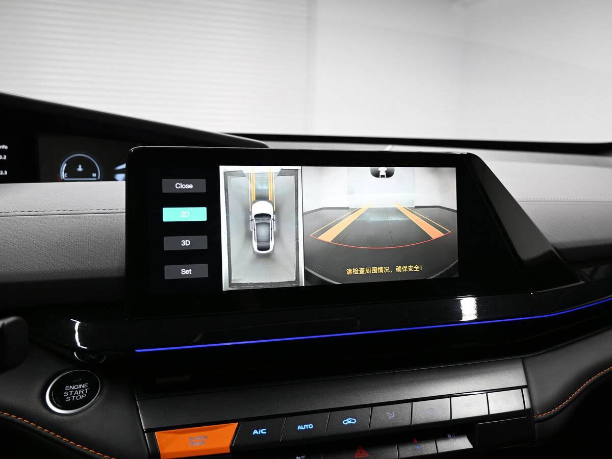 Changan UNI-V с пробегом — 2023 год. Фото: #14