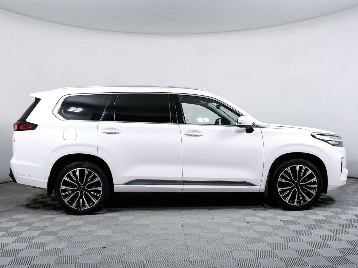 EXEED VX с пробегом — 2023 год. Фото: #3