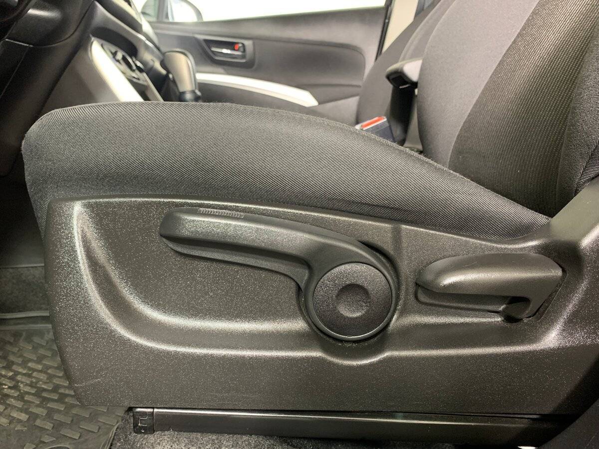 Suzuki SX4 с пробегом — 2018 год. Фото: #15