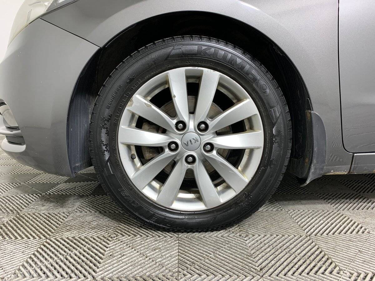 Kia Cerato с пробегом — 2013 год. Фото: #8