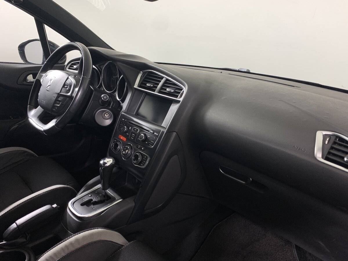 Citroen DS4 с пробегом — 2013 год. Фото: #13